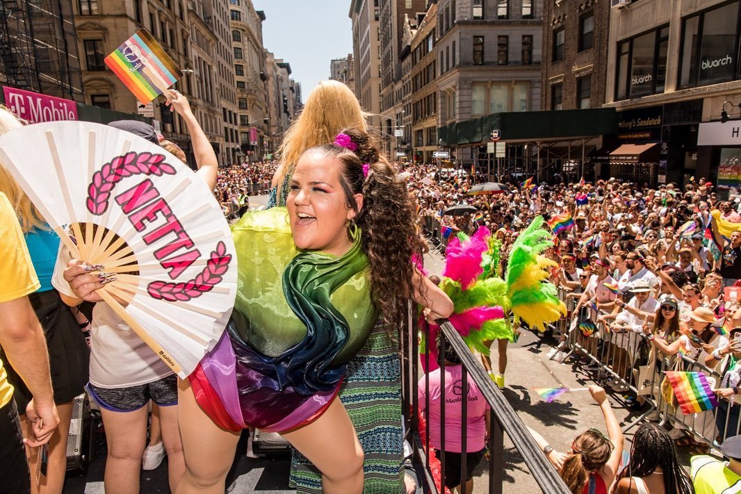 Netta with a custom Daftboy Pride fan